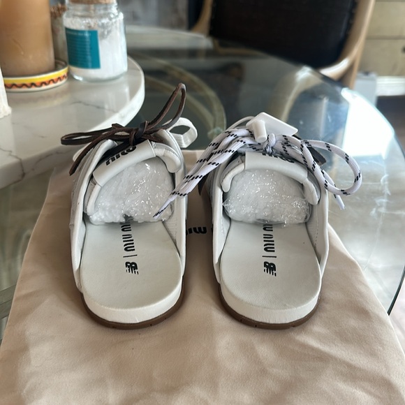 Miu Miu X New Balance - Picture 3 of 3